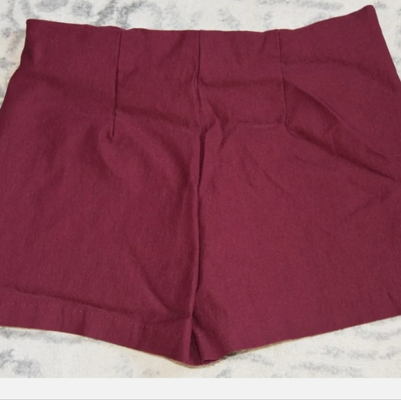 Red LG Crimson Sailor Shorts with Buttons - Picture 2 of 8